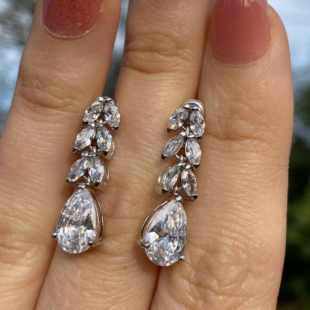 NEW 925 Silver Gorgeous Earrings - Picture 4 of 6